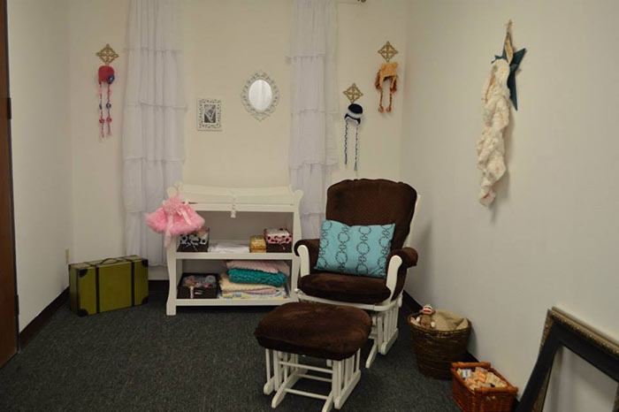 San Antonio Maternity and Newborn Photo studio room